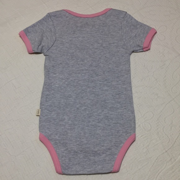 12m (6/$20) Nwot Snugabye Bodysuit/Onesie - Picture 8 of 9